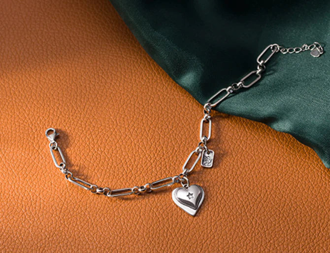 Shopfluxpro NZ Timeless Love: Handcrafted 925 Sterling Silver Heart Bracelet