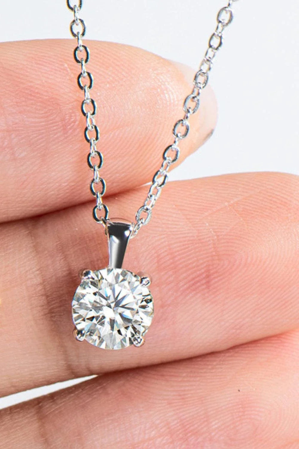 925 Sterling Silver Moissanite Necklace with Elegant, Minimalist Design