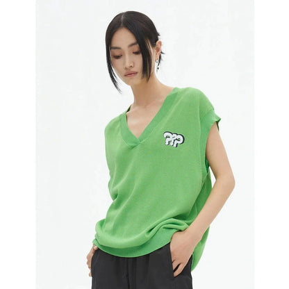 Stylish V-Neck Knit Vest for Kiwi Women in Green, a versatile and comfortable layering piece for casual and formal occasions.