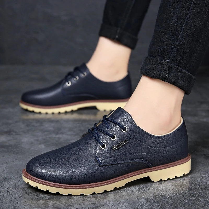 Versatile and waterproof lace-up shoes in black, brown, and blue colors for Kiwi men