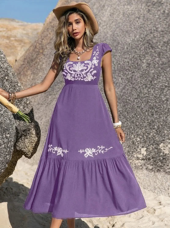 Stylish Bohemian Autumn & Winter Dress with Sleeveless Square Collar and Elegant Embroidered Details