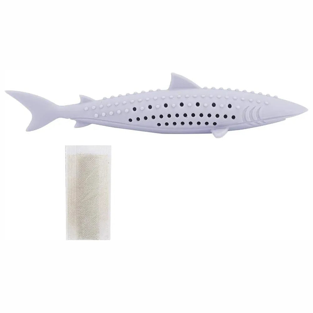 Fish-shaped silicone chew toy for cats with breathable side holes in green colour