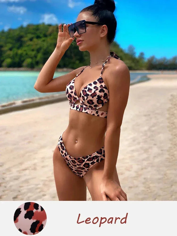 Women's backless skinny style polyester bikini set in leopard print