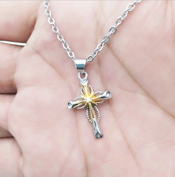 Octagonal Star Cross Alloy Pendant with adjustable ring chain in silver