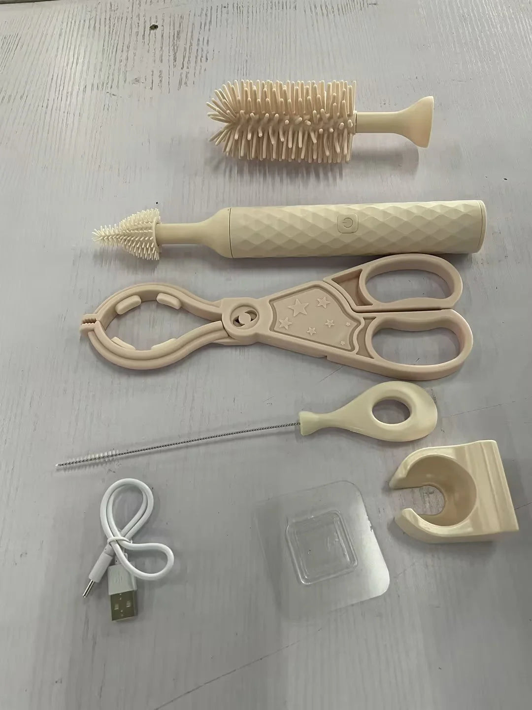 Electric silicone bottle brush set with 360-degree rotation for cleaning baby bottles and pacifiers