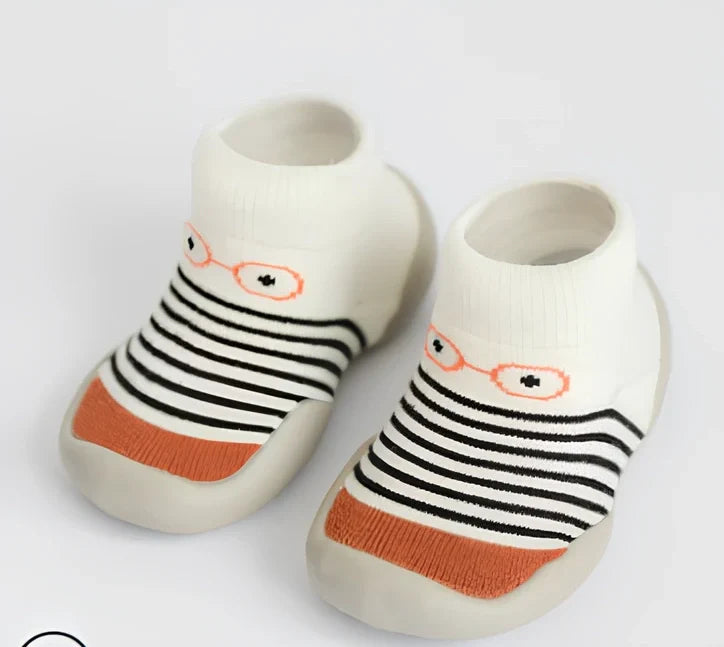 Breathable combed cotton toddler floor socks in black bow tie pattern, size M for 12.5-13.5cm feet, mesh for sweat absorption