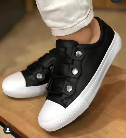 Women's round toe platform casual shoes in black artificial PU, 4 cm sole, size 38 on white background