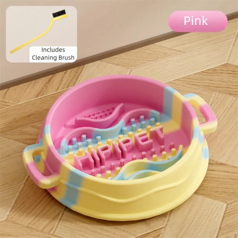 Silicone slow food bowl with double-ear handle and interactive maze design for dogs, in green colour