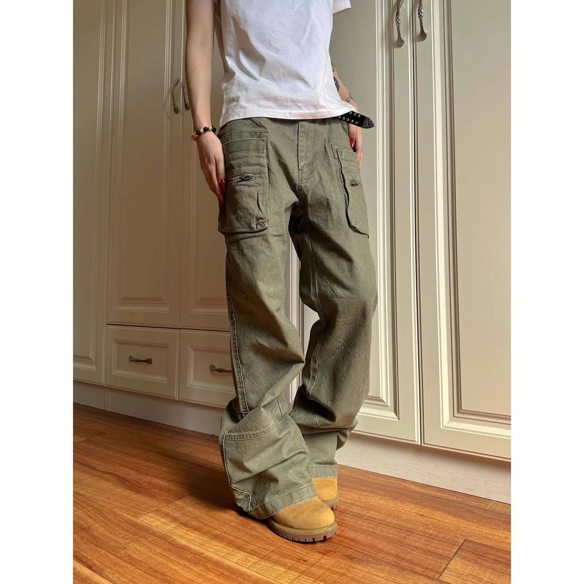 Double zipper work trousers with side pocket in black or green cotton fabric