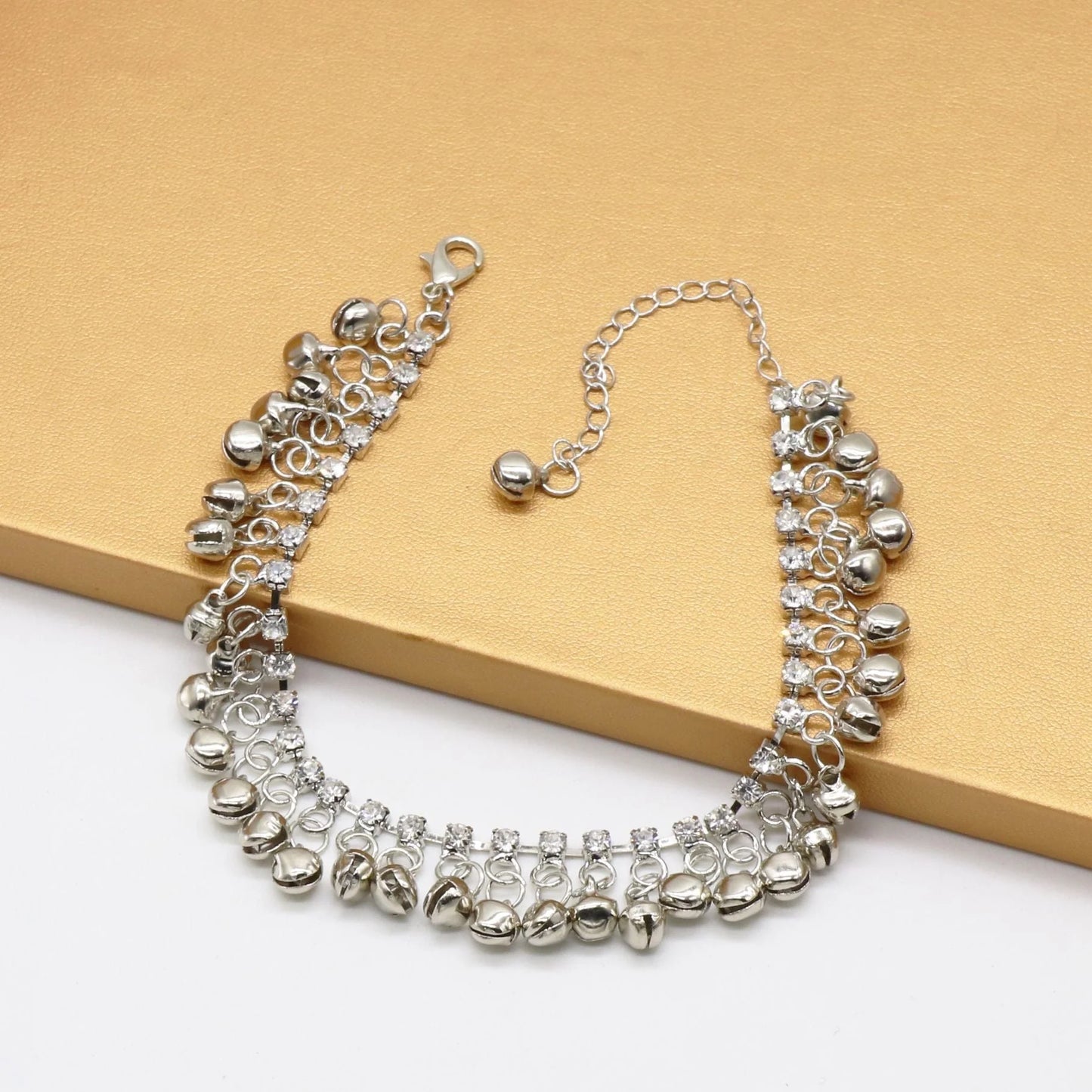 Retro ethnic style women's anklet in gold and silver with adjustable length