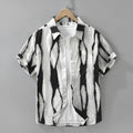 Retro striped short sleeve shirt in pure cotton, shown in loose cardigan fit on a model.