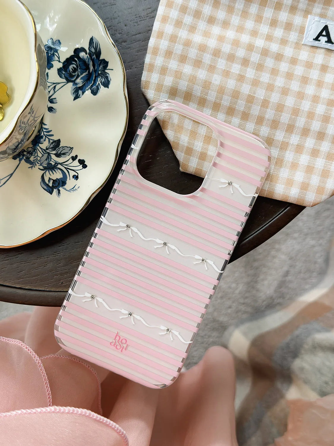 Drop-resistant creative niche all-inclusive protective case phone case for iPhone, Pink Crystal colour, TPU material
