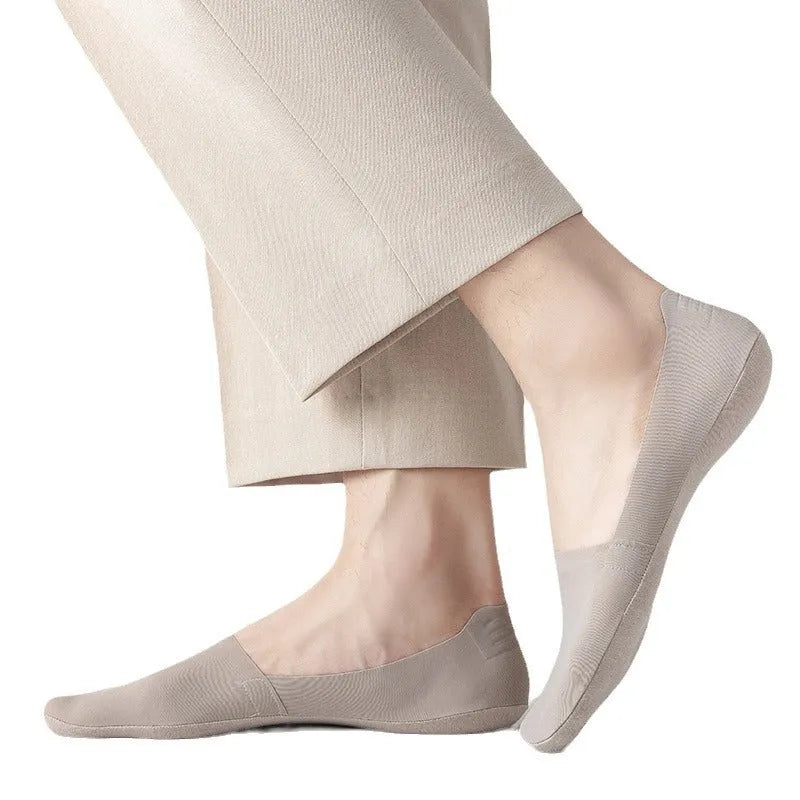 Men's invisible seamless low-cut ankle socks in ice silk and cotton fabric
