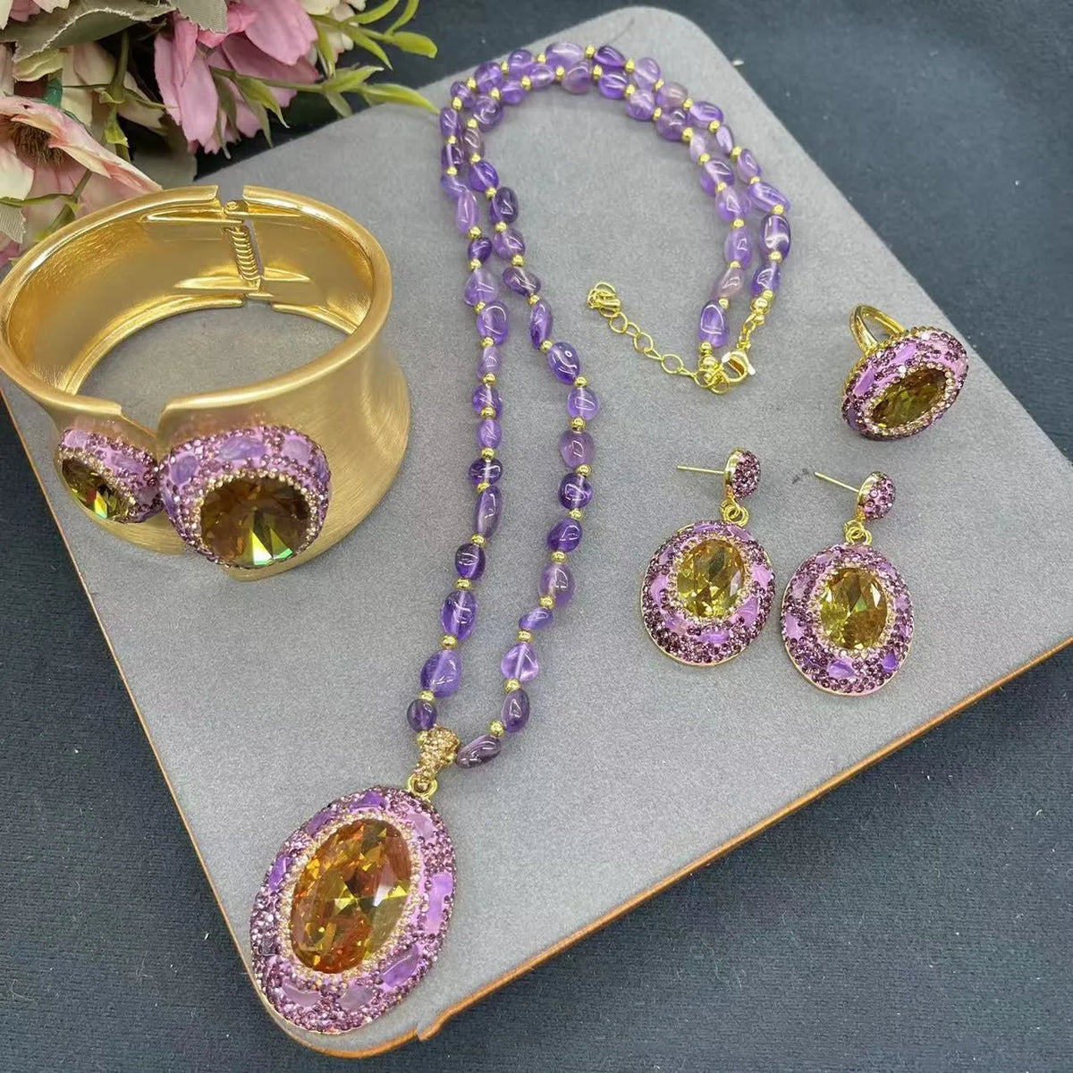 Sudan Stone colour-changing agate jewellery set for women with necklace, ring, bracelet, earrings and electroplated metal snake chain