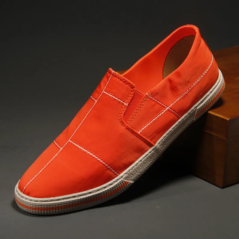Men's slip-on canvas shoes in khaki colour with round toe and vulcanised rubber sole