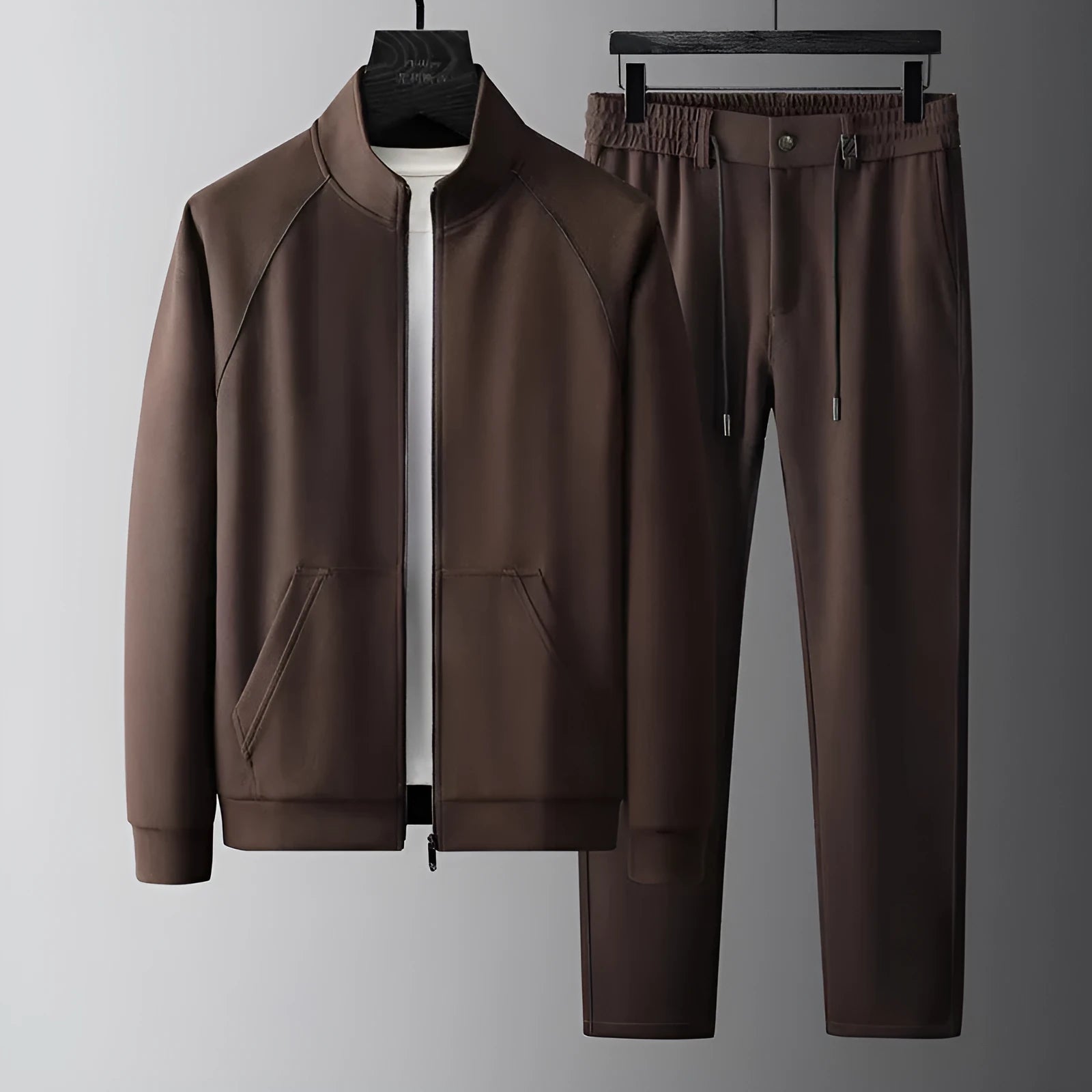 Men's stand collar sports suit two-piece set in slim fit with coat and trousers