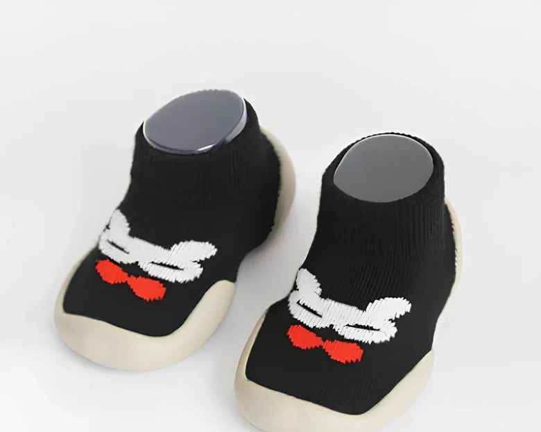 Breathable combed cotton toddler floor socks in black bow tie pattern, size M for 12.5-13.5cm feet, mesh for sweat absorption