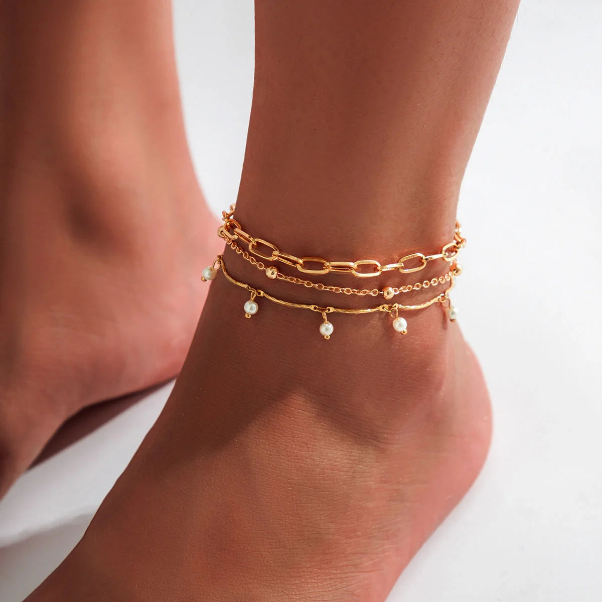 Beach Star Tassel Ankle Rings in gold and black, perfect for summer outfits