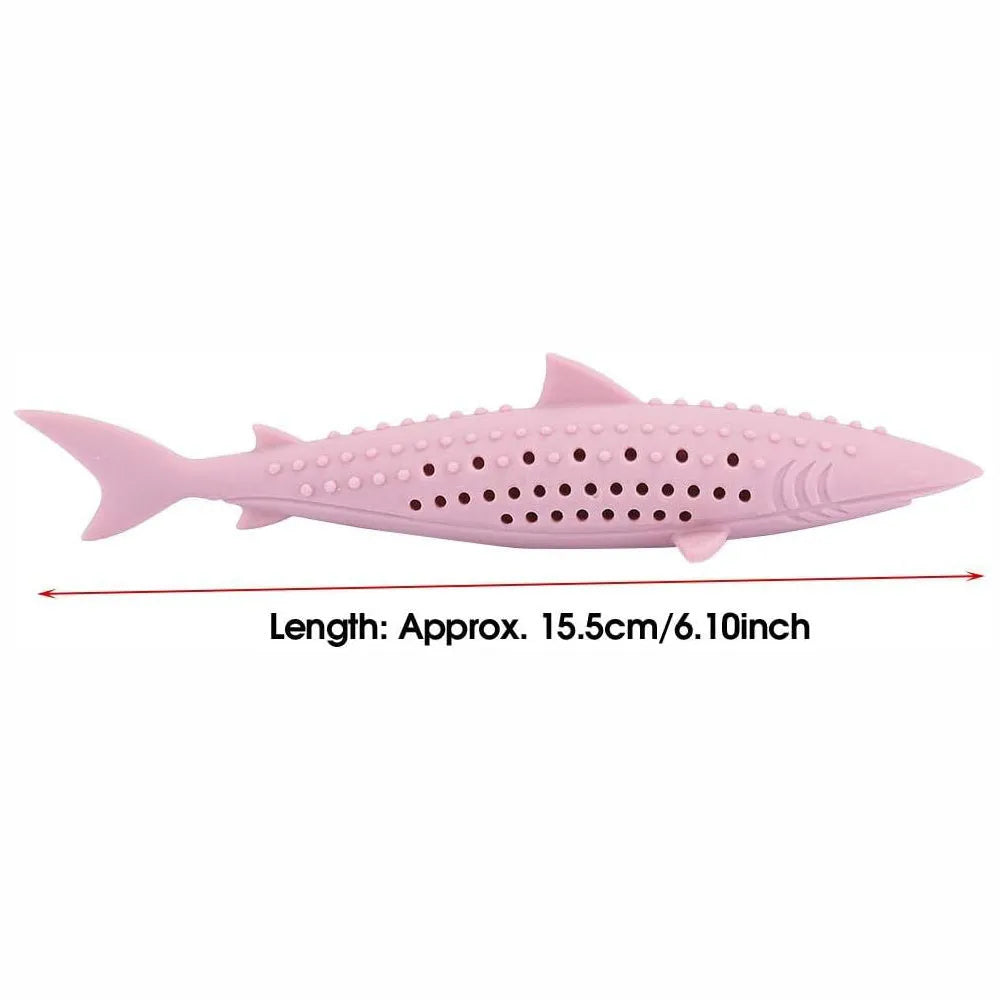 Fish-shaped silicone chew toy for cats with breathable side holes in green colour