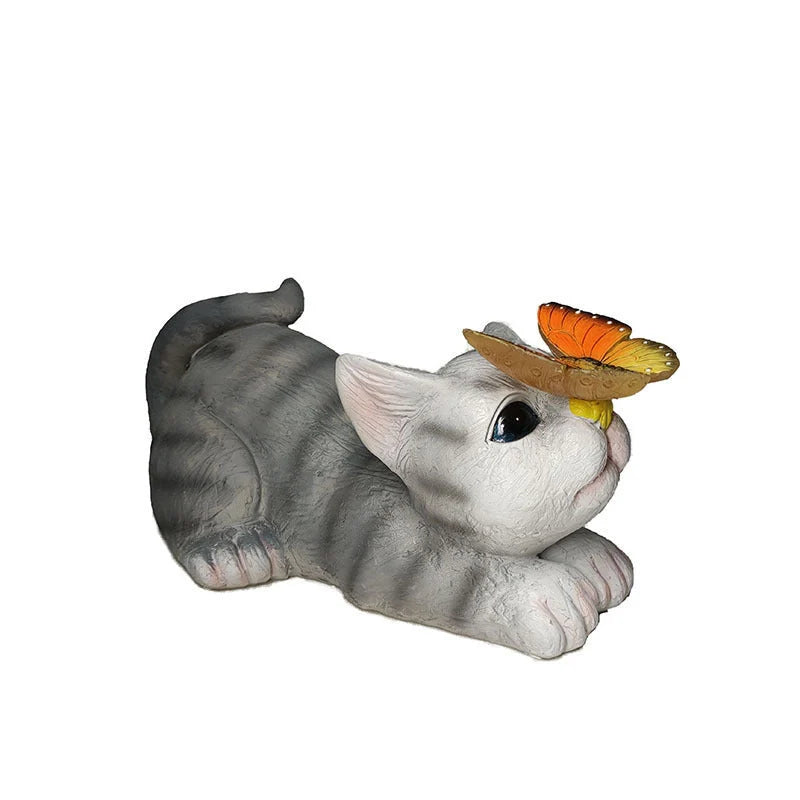 Resin cat solar sculpture ornaments for garden decoration, solar-powered for nighttime light