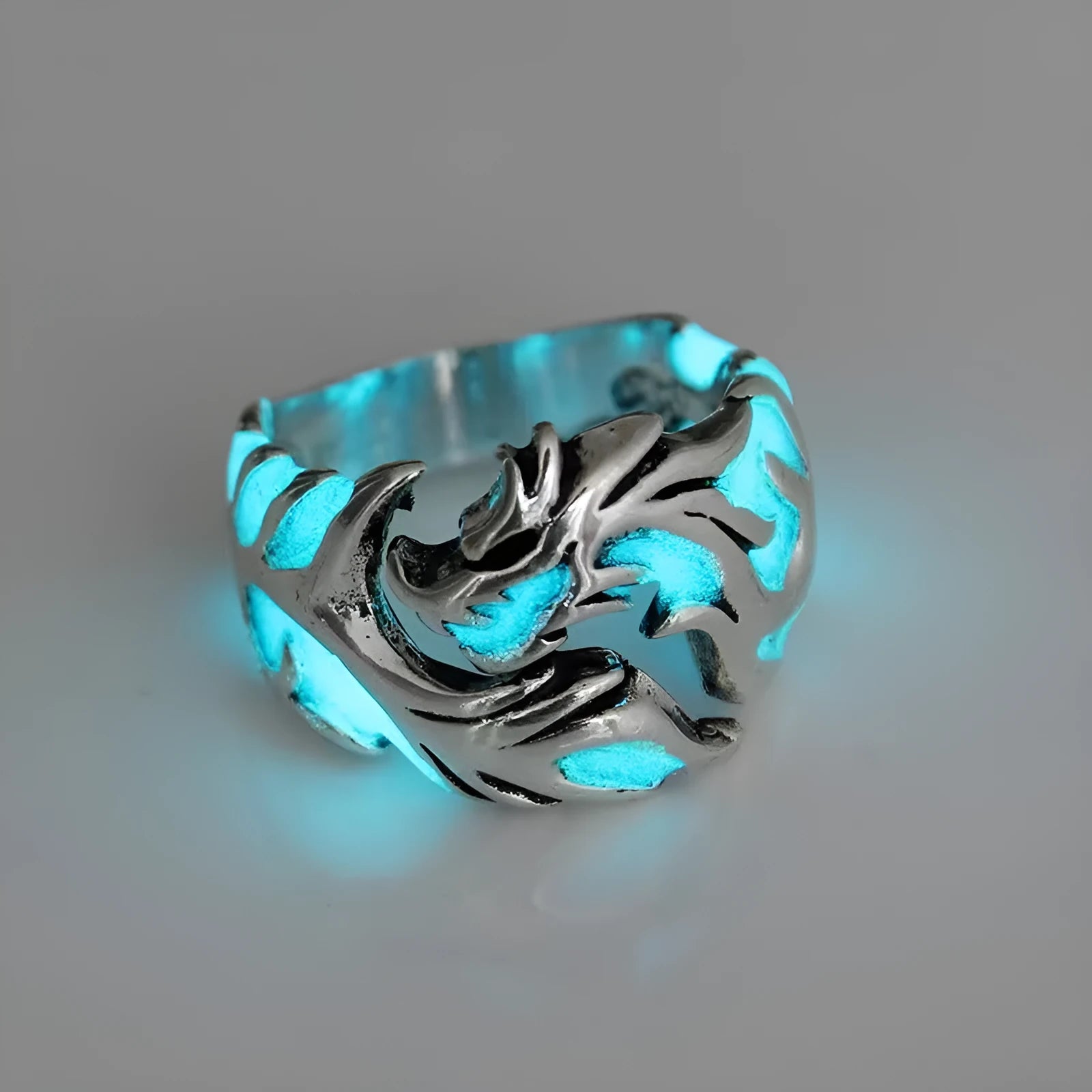 Adjustable Chinese style metal ring with luminous dragon pattern in antique silver blue green finish