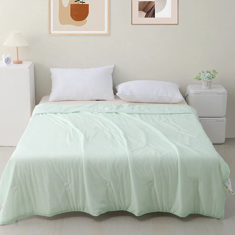 Machine washable ice silk thin quilt in various colours and sizes for cool summer nights