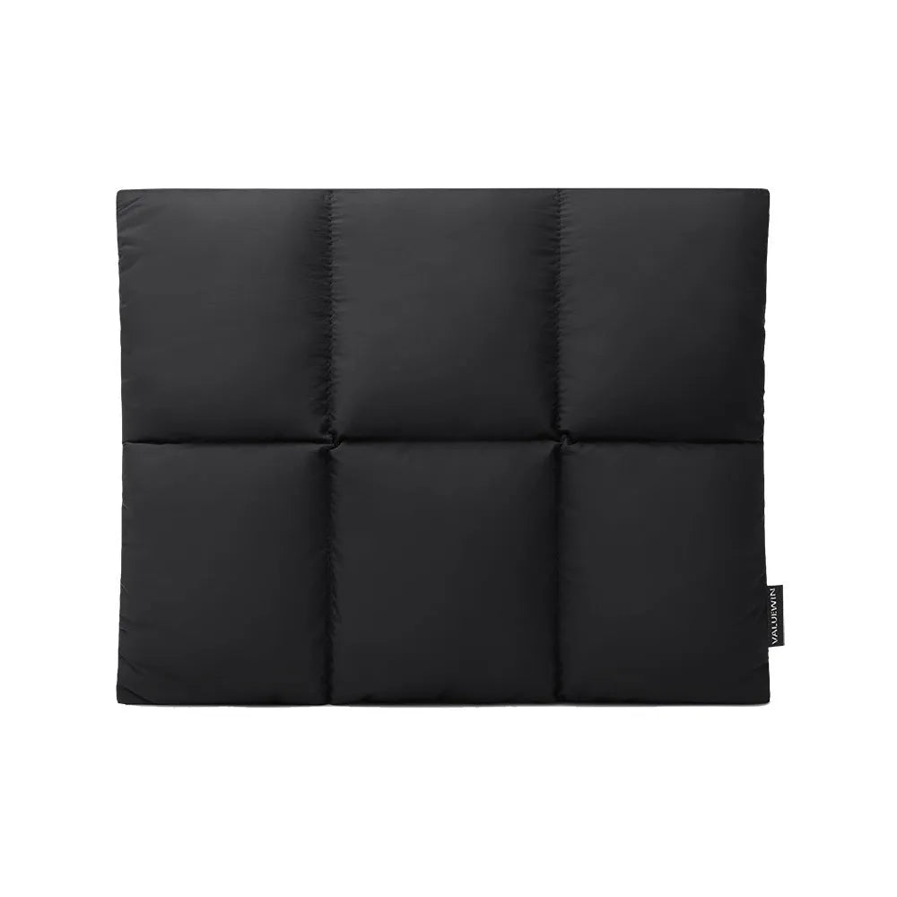Soft fluffy polyester laptop sleeve in black retro style for 13-15.6 inch laptops