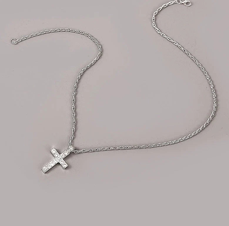 Silver alloy cross pendant necklace with 60 cm rope chain for women and men