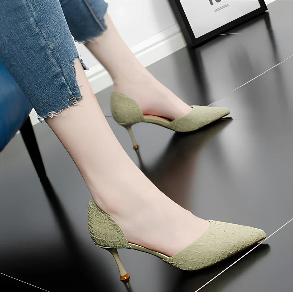 Women's black stiletto heel shoes with 6-8cm height, PU upper, rubber sole, size 36 fitting 230mm foot