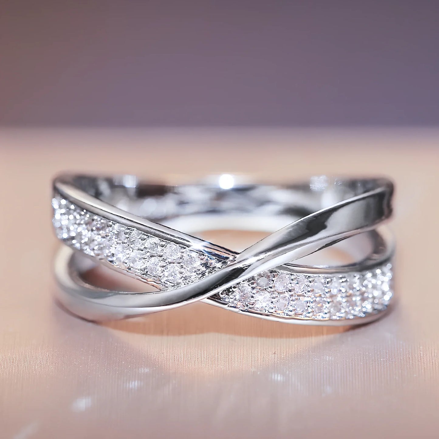 Women's X-shaped two-tone copper ring with zircon inlays, gold and silver options, sizes 6-10, 3.9g weight