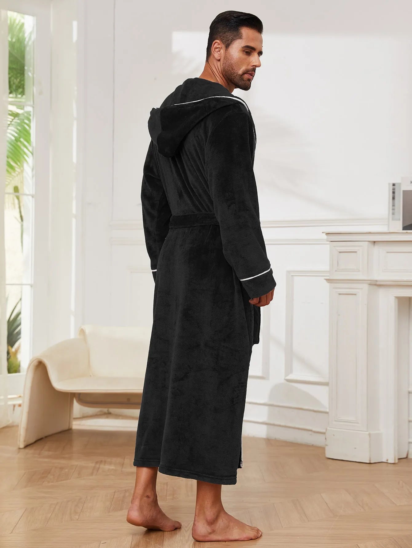 Men's flannel bathrobe pajamas in polyester fibre available in three colours and four sizes