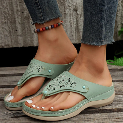 Women's PU thong sandals with segmented toe design in various colours