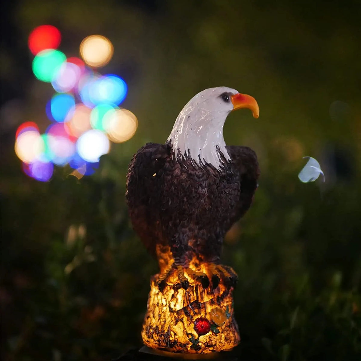 Solar outdoor luminous simulation animal lamp in eagle style with IP65 waterproof rating for garden use
