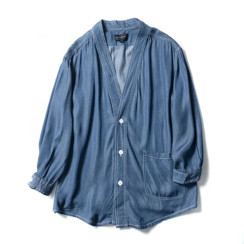 Men's dark blue denim coat with V-neck and three-quarter sleeves