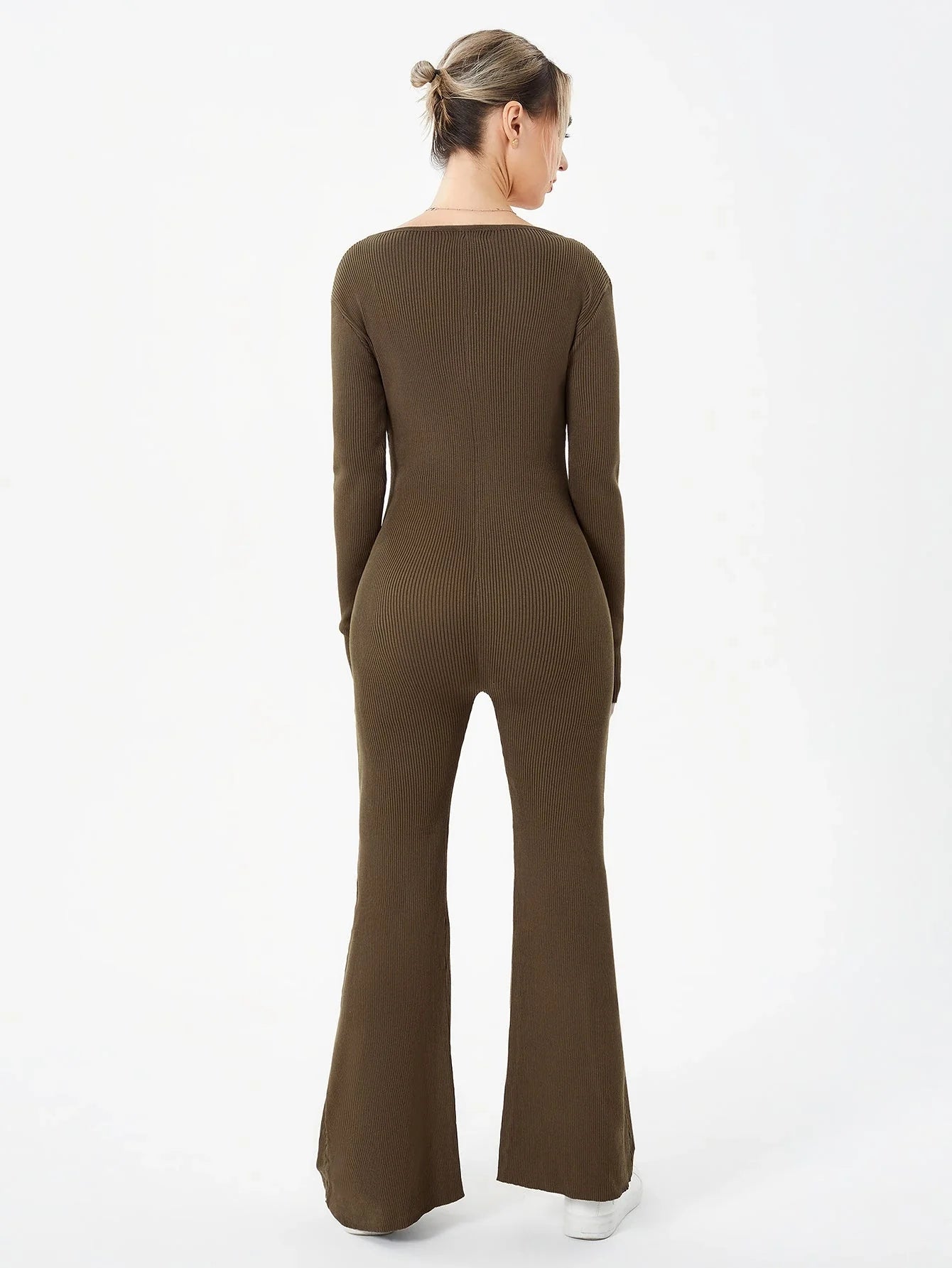 Zippered round neck flared trousers in black, white, khaki, and brown