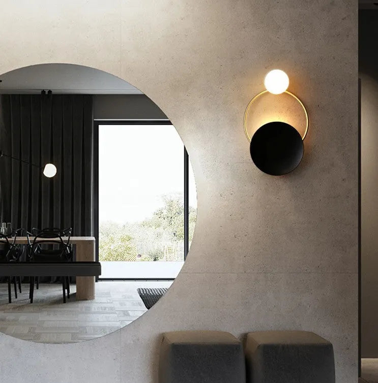 Post-modern iron ring wall lamp with antlers shape measuring 25x36mm for hotel restaurant use