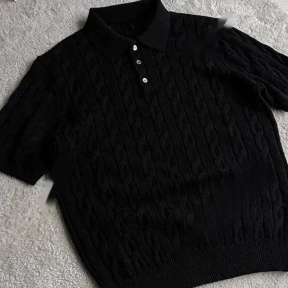 Man wearing a light grey twisted knit short sleeve casual t-shirt