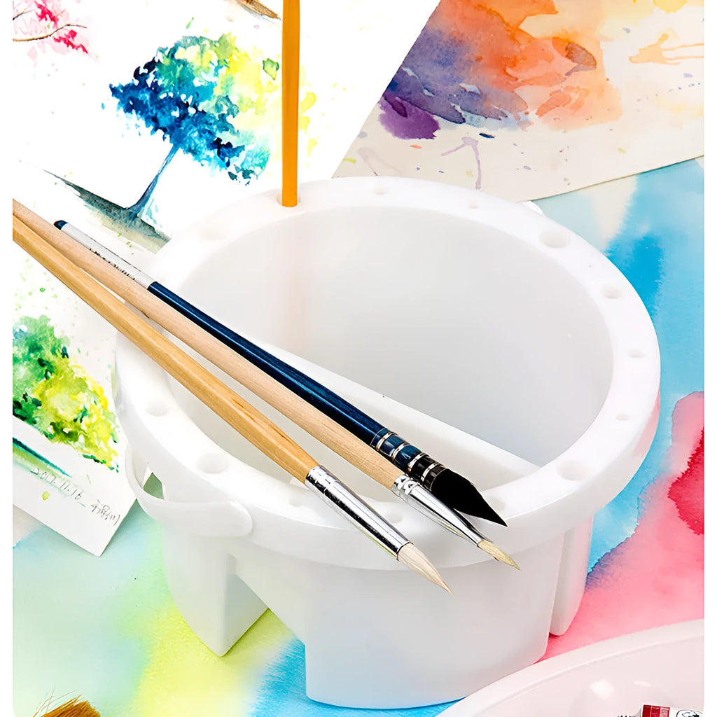 White plastic portable brush holder for painting, shown with approximate 16.5 cm diameter.