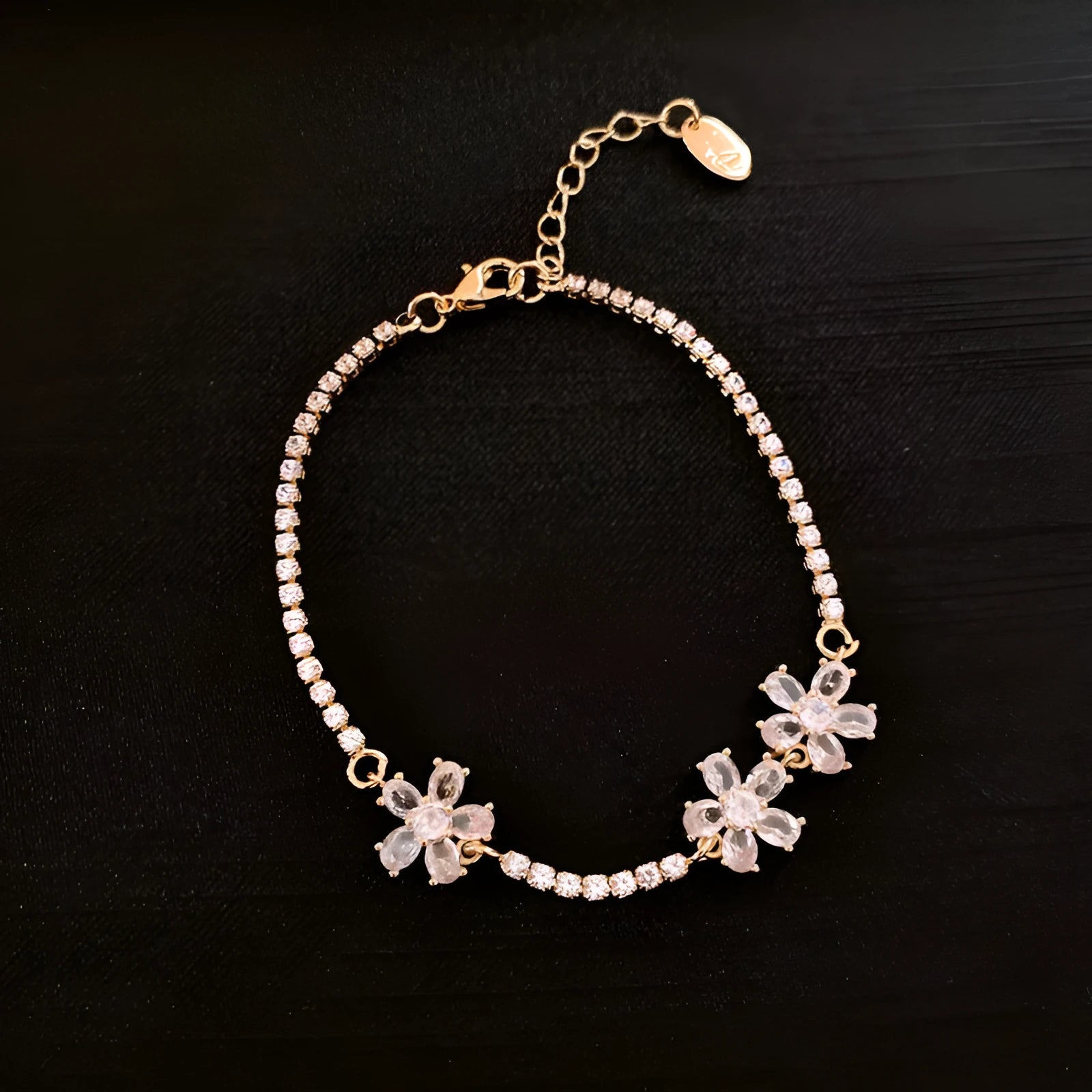 Geometric quadrilateral zircon bracelet for women in gold colour