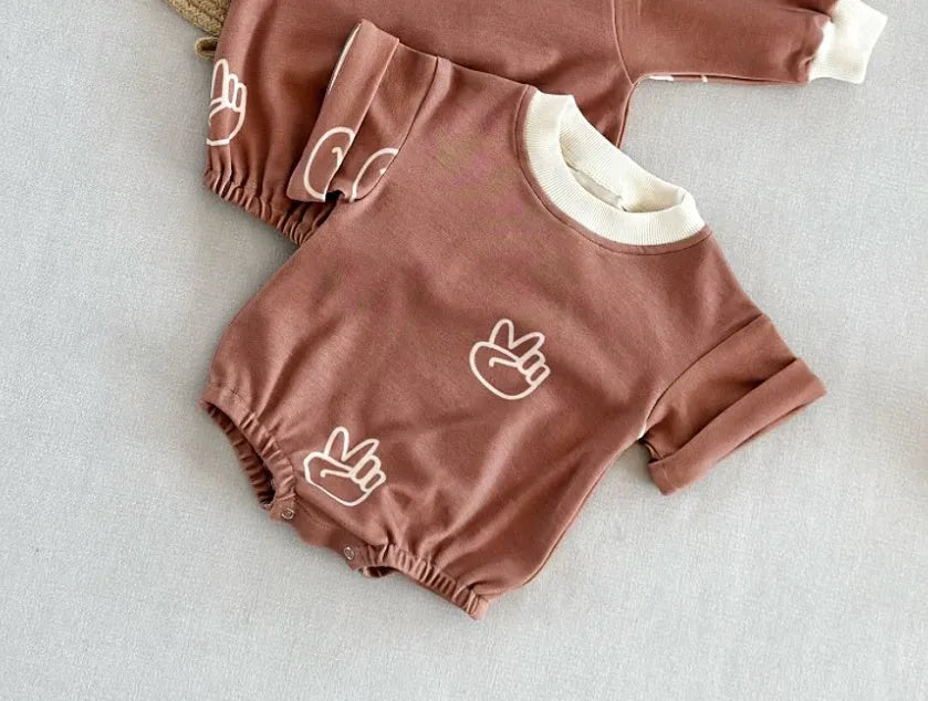 Baby cotton long-sleeved jumpsuit oyster colour neutral style suitable for 0-24 months
