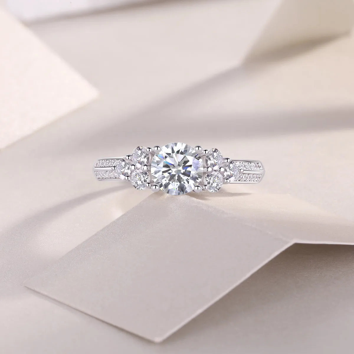 Coral Dream wedding ring set with 1 carat moissanite in S925 silver with platinum plating