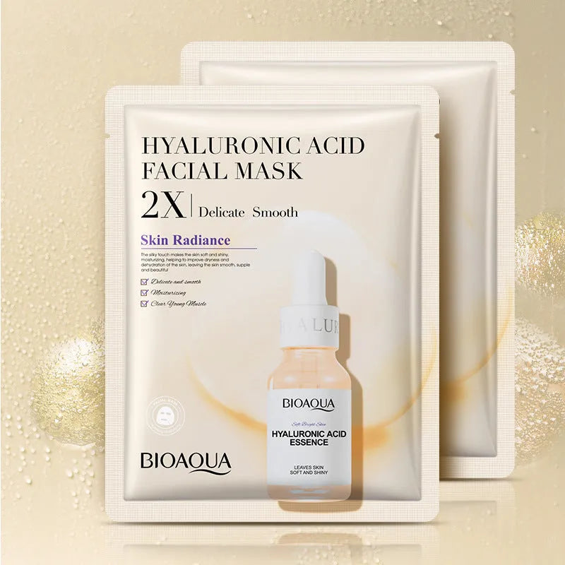 Single pack of a 30g collagen facial sheet mask on a white background