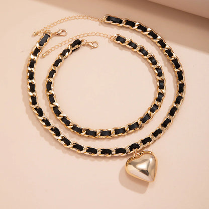 Double-layer chains necklace with heart pendant in gold and white options