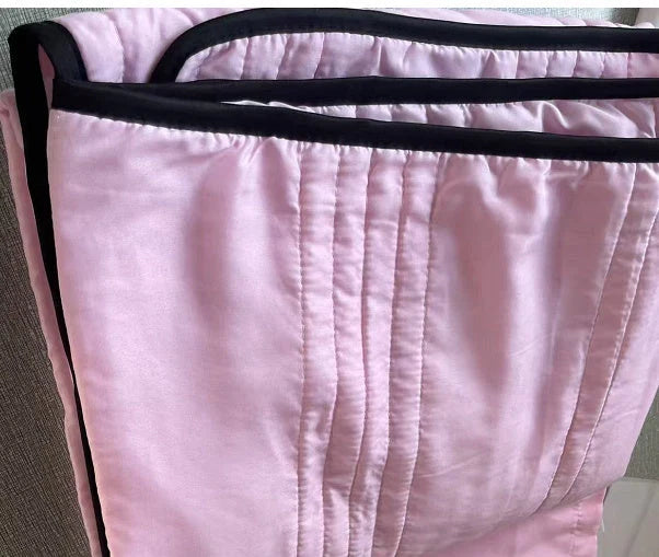 Lightweight polyester cooling blanket in various colours for summer comfort