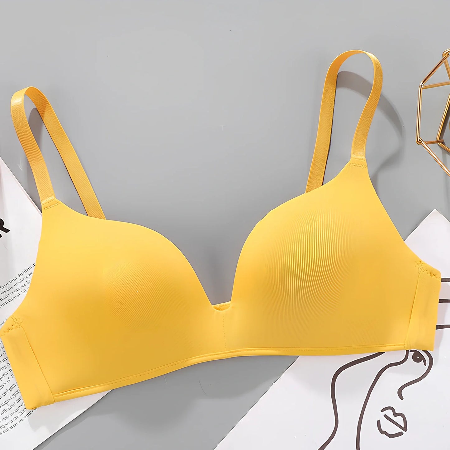 White breathable gather bra with detachable straps, 3/4 cup, seamless one-piece design for women