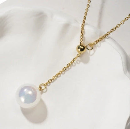 Adjustable Y-shaped pearl necklace for women in gold, rose gold, and silver finishes