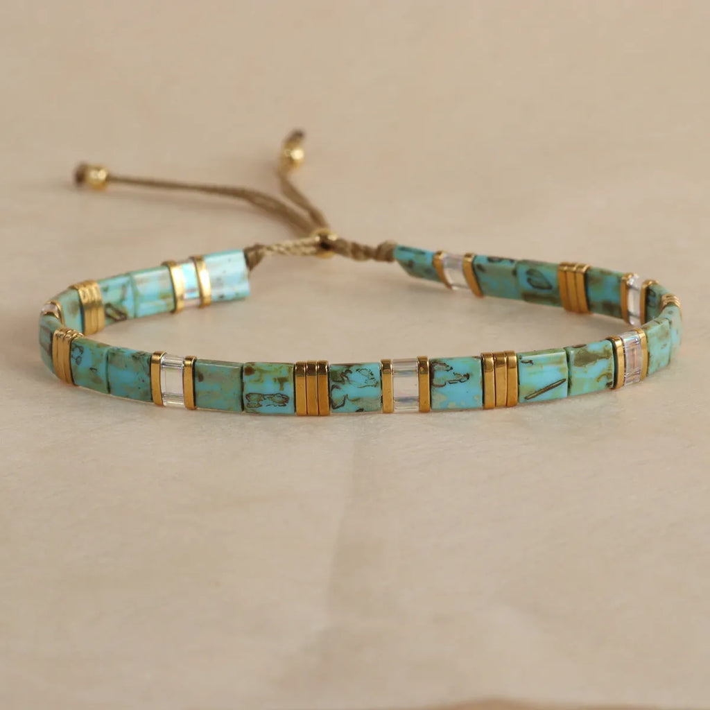 Geometric glass beaded bracelet in five colours for European American fashion