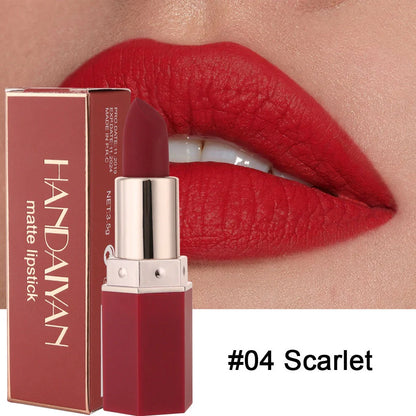 Six colour matte non-stick lipstick with 3.5g formula containing multivitamins and mineral oil