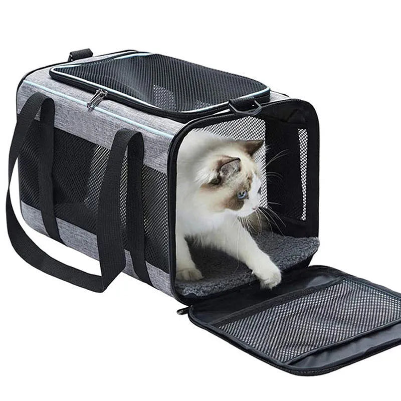 Oxford fabric portable pet carrier bag for small dogs and cats measuring 44x29x5cm