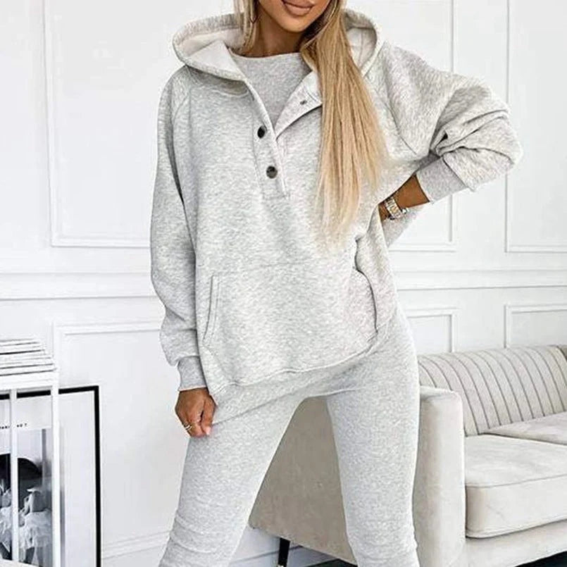 Women's 3-piece sports suit with hooded sweatshirt and slim trousers in various colours